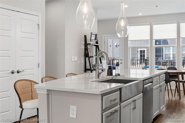 212 S Sydney Court, Plymouth, MI 48170