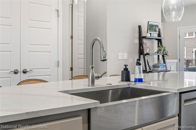 212 S Sydney Court, Plymouth, MI 48170