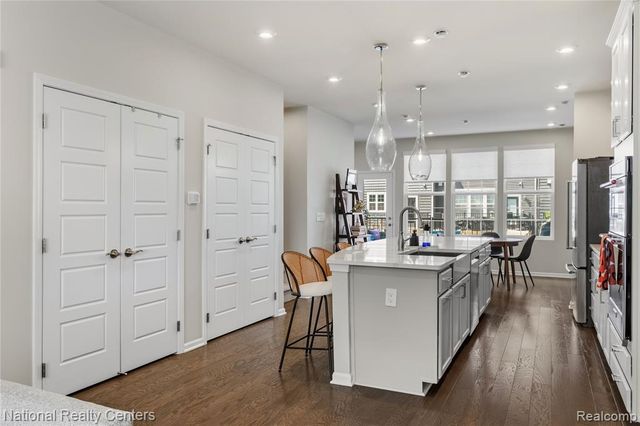 212 S Sydney Court, Plymouth, MI 48170