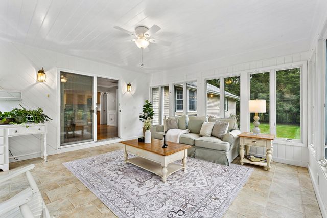 272 Mill St, Holliston, MA 01746