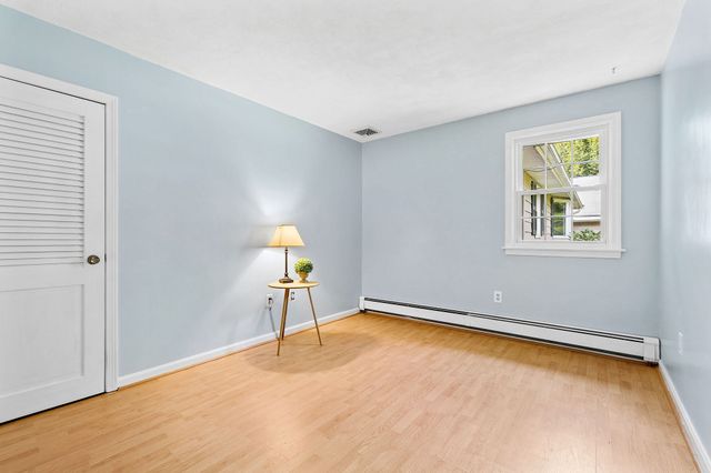 272 Mill St, Holliston, MA 01746