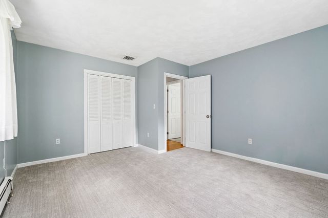 272 Mill St, Holliston, MA 01746
