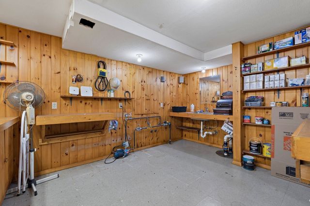 272 Mill St, Holliston, MA 01746
