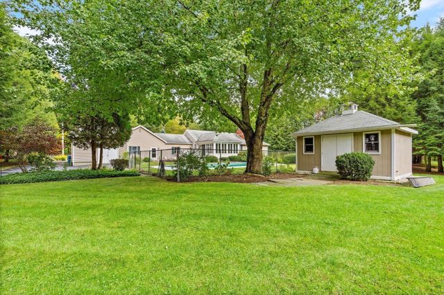 272 Mill St, Holliston, MA 01746