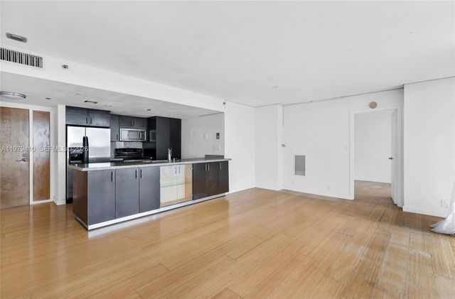 7601 E Treasure Dr 1522, North Bay Village, FL 33141