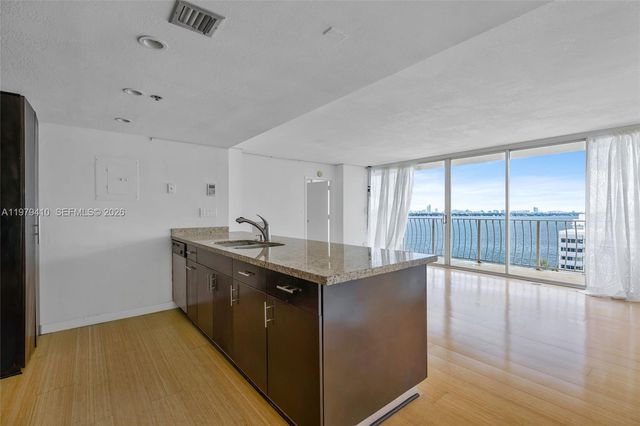 7601 E Treasure Dr 1522, North Bay Village, FL 33141