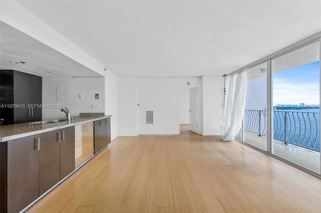 7601 E Treasure Dr 1522, North Bay Village, FL 33141