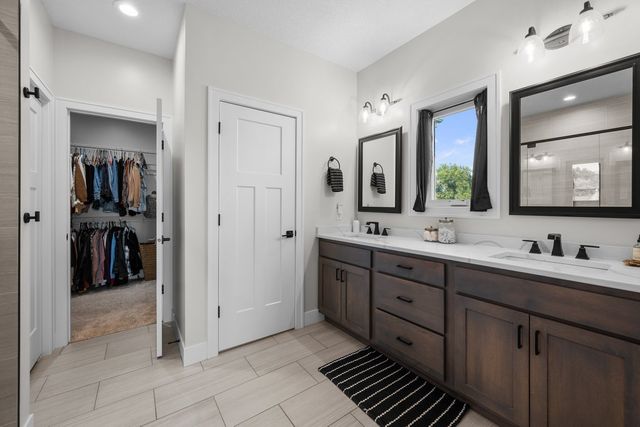 493 MASON Drive, Riverdale, IA 52722