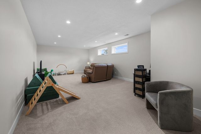 493 MASON Drive, Riverdale, IA 52722