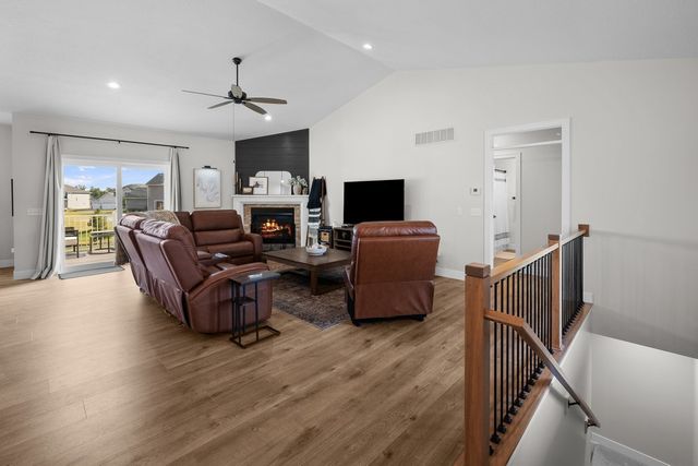 493 MASON Drive, Riverdale, IA 52722