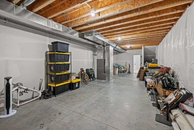 493 MASON Drive, Riverdale, IA 52722