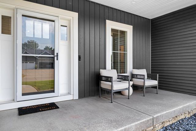 493 MASON Drive, Riverdale, IA 52722