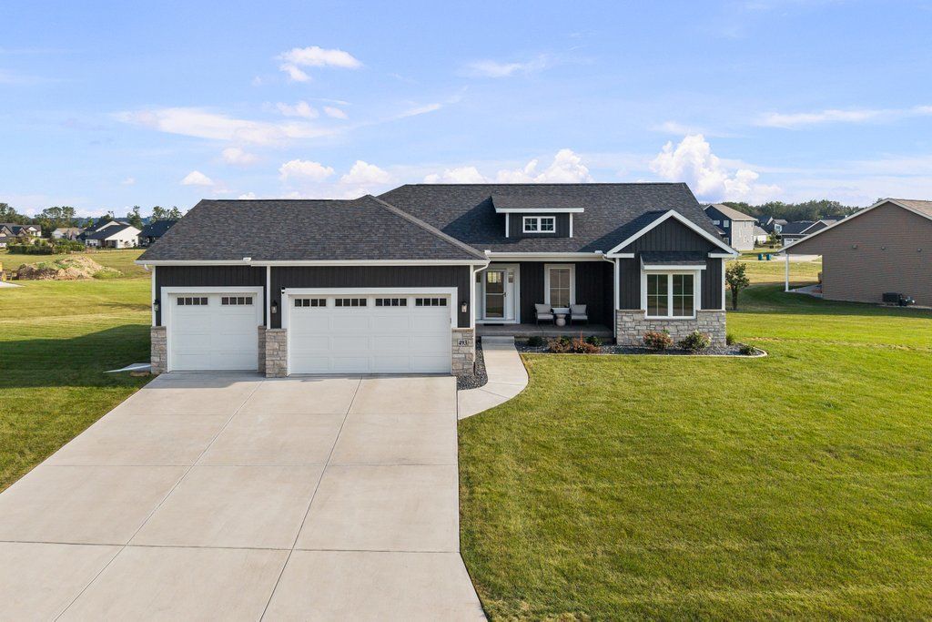 493 MASON Drive, Riverdale, IA 52722