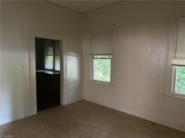 1712 E First Street, Winston-salem, NC 27101