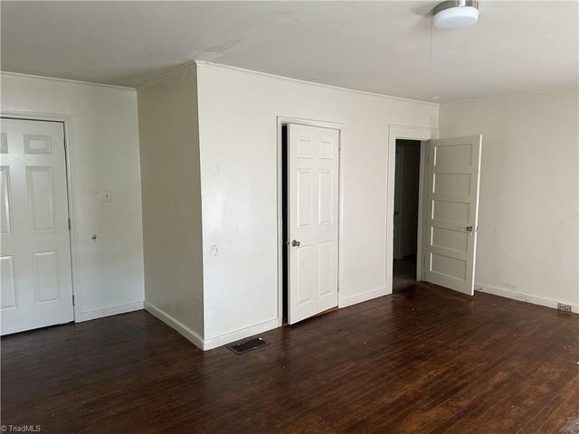 1712 E First Street, Winston-salem, NC 27101