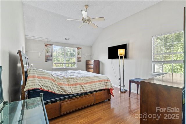 705 Wild Oak Court, Charlotte, NC 28216