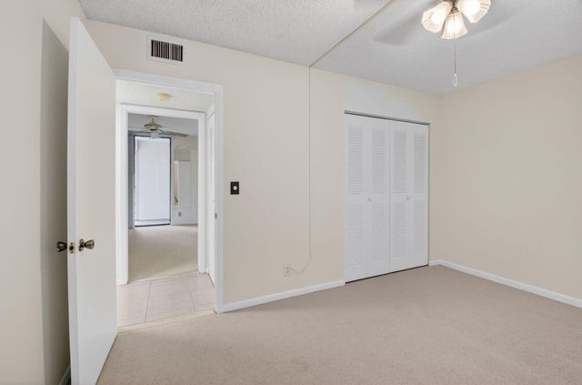 5100 Las Verdes Circle 215, Delray Beach, FL 33484