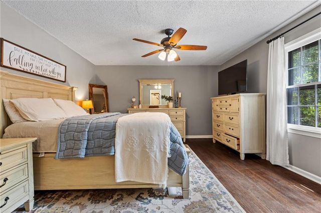 544 Creekwood Pass, Dallas, GA 30157