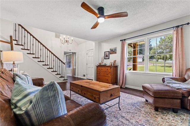 544 Creekwood Pass, Dallas, GA 30157