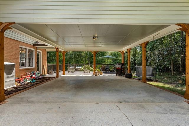 544 Creekwood Pass, Dallas, GA 30157