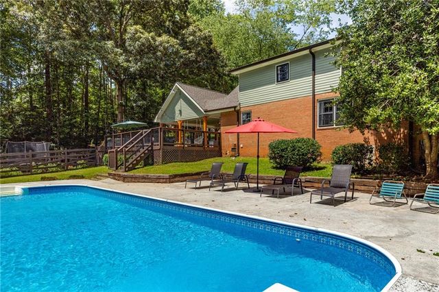 544 Creekwood Pass, Dallas, GA 30157