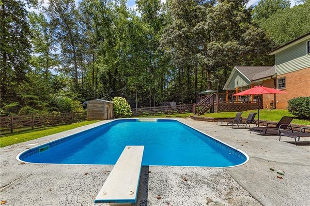 544 Creekwood Pass, Dallas, GA 30157