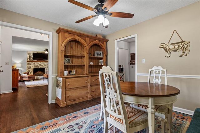 544 Creekwood Pass, Dallas, GA 30157