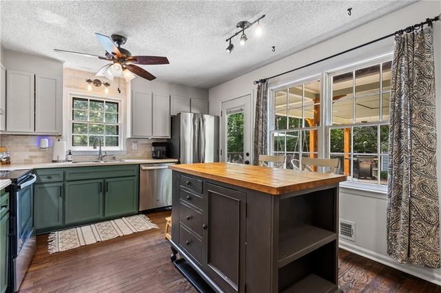 544 Creekwood Pass, Dallas, GA 30157