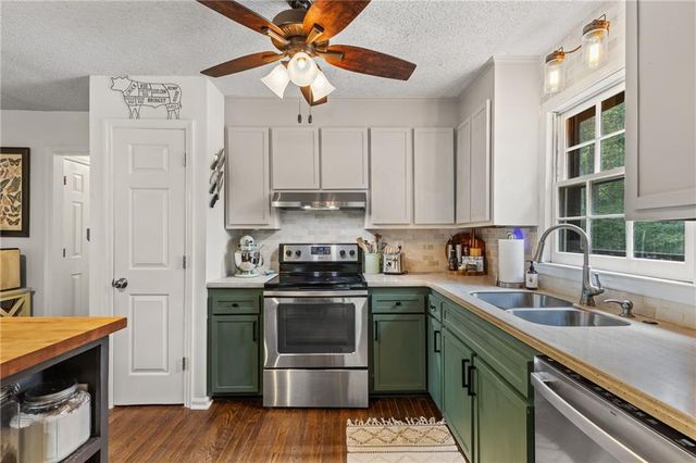 544 Creekwood Pass, Dallas, GA 30157