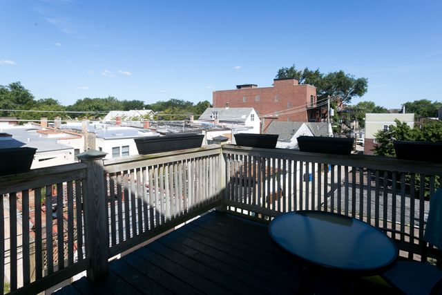 3614 N Bosworth Avenue 3R, Chicago, IL 60613