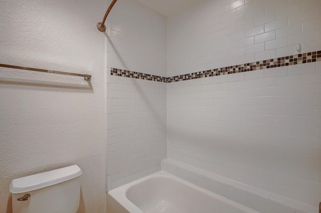 7685 Northcross DR 323, Austin, TX 78757