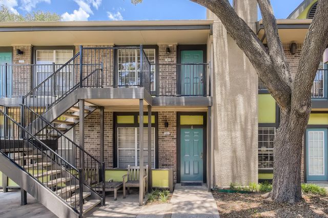 7685 Northcross DR 323, Austin, TX 78757