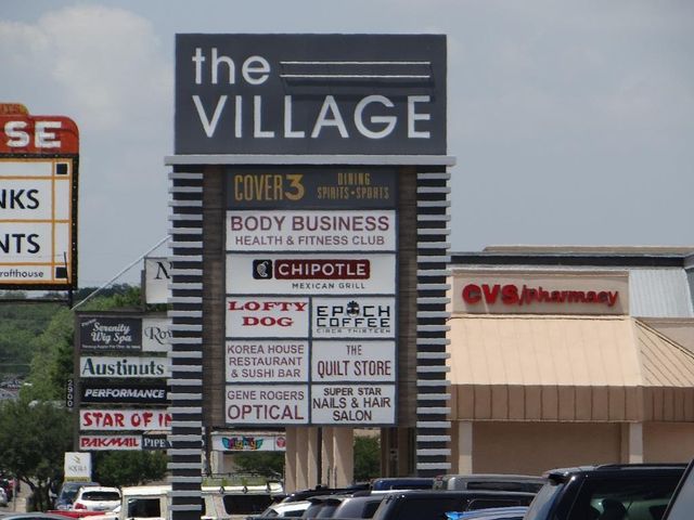 7685 Northcross DR 323, Austin, TX 78757