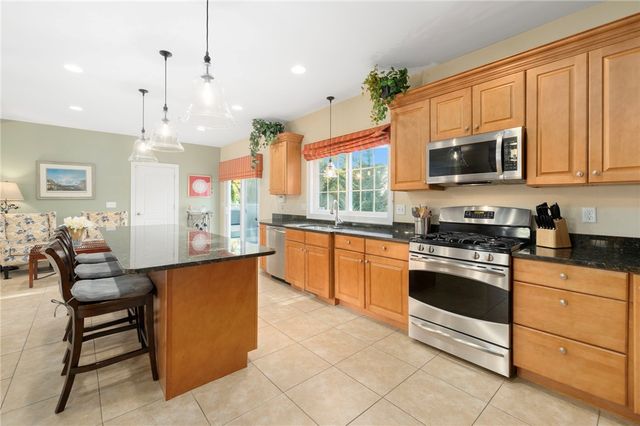 10 Honey Lou Court, Cranston, RI 02921