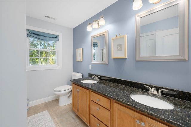 10 Honey Lou Court, Cranston, RI 02921