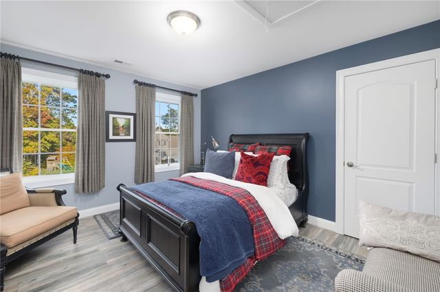 10 Honey Lou Court, Cranston, RI 02921