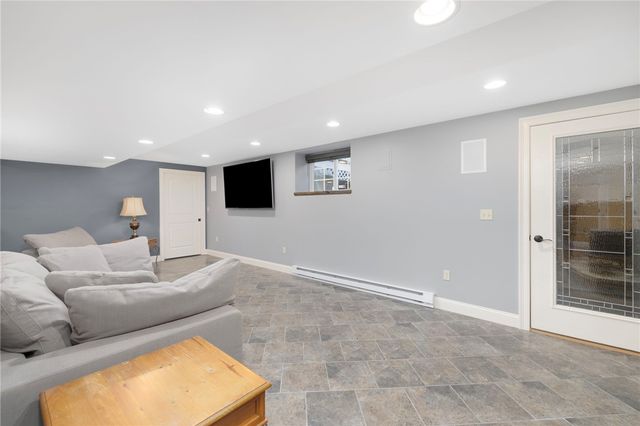 10 Honey Lou Court, Cranston, RI 02921