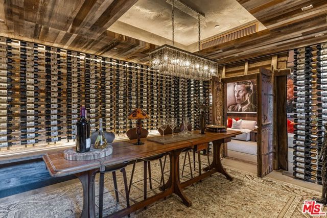 607 Siena Way, Los Angeles, CA 90077