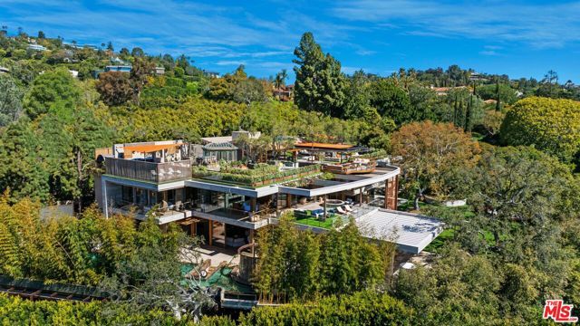 607 Siena Way, Los Angeles, CA 90077