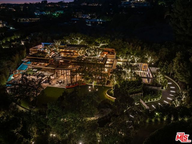 607 Siena Way, Los Angeles, CA 90077