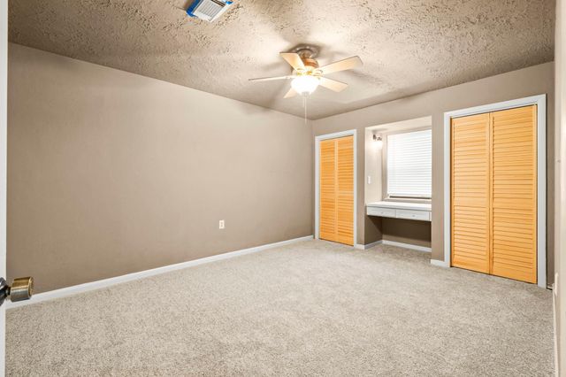 306 Rolling Hills Drive, Conroe, TX 77304