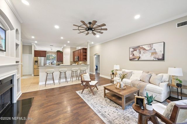 112 OAKWOOD PLANTATION Drive, Fleming Island, FL 32003