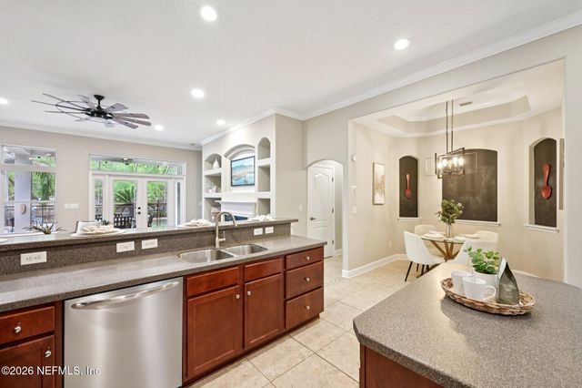 112 OAKWOOD PLANTATION Drive, Fleming Island, FL 32003