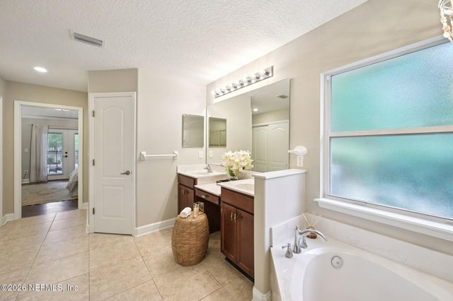 112 OAKWOOD PLANTATION Drive, Fleming Island, FL 32003