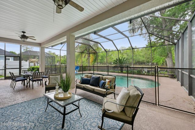 112 OAKWOOD PLANTATION Drive, Fleming Island, FL 32003