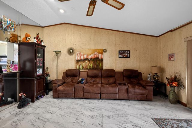 6126 Fairfield Circle, Greenacres, FL 33463