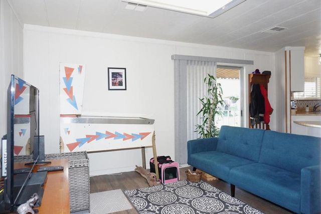 690 Persian Drive, Sunnyvale, CA 94089