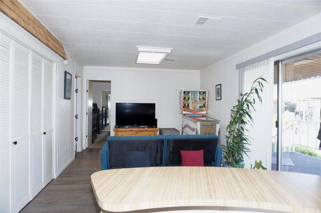 690 Persian Drive, Sunnyvale, CA 94089