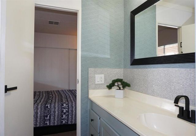 690 Persian Drive, Sunnyvale, CA 94089