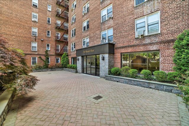 1 Vincent Road 2A, Bronxville, NY 10708